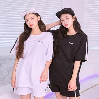 Set: Opening Printed Contrast-trim T-shirt + Sweatshorts