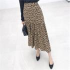 Zip-side Leopard Flare Skirt