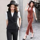 Set: Vest + Short-sleeve T-shirt + Cropped Dress Pants
