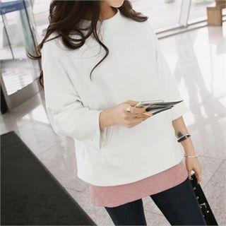 Batwing-sleeve Pocket-side Sweatshirt