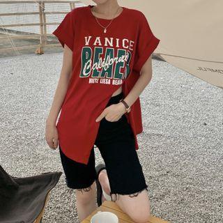 Lettering Asymmetrical Side-slit Short-sleeve Top