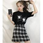 Printed Short-sleeve T-shirt / Plaid A-line Skirt