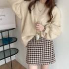 Cold-shoulder Sweater / Houndstooth A-line Skirt