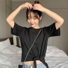 Short-sleeve Tie-hem Cropped T-shirt