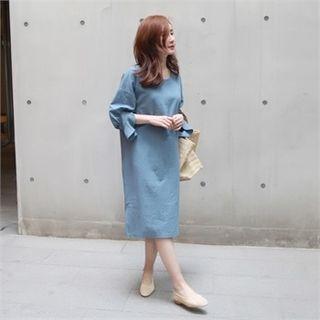 Frill-sleeve Slit-hem Shift Dress