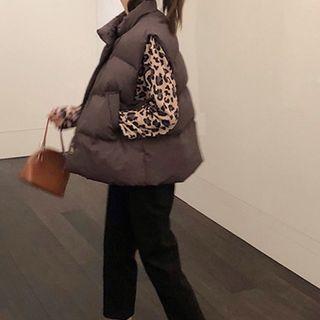 Zip Padded Vest / Long-sleeve Leopard Print T-shirt / Cropped Straight Cut Pants