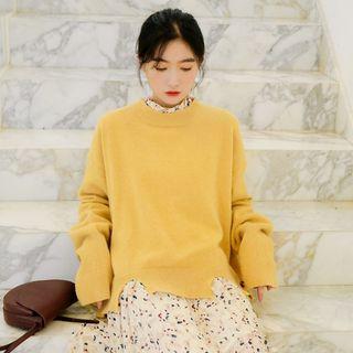 Button-side Sweater