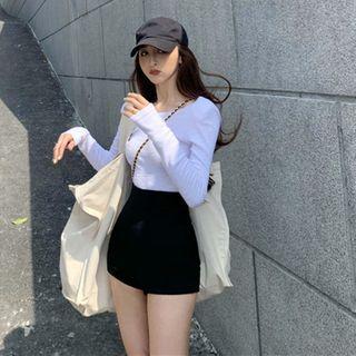 Long-sleeve Top / High-waist Hot Pants