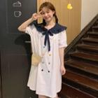 Buttoned Loose-fit Short-sleeve Dress