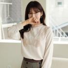 Bishop-sleeve Lace-detail Blouse