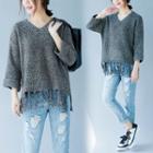 Plain V-neck Cropped Sleeve Sweater