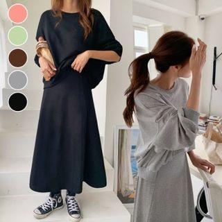 Sweatshirt & Matching Long Skirt Set