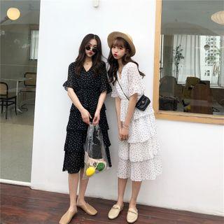 V Collar Short-sleeved Wave Point Dress