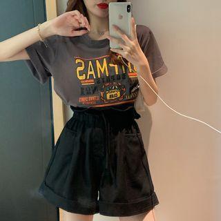 Short-sleeve Printed T-shirt / Tie-waist Wide-leg Shorts