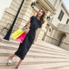 Short-sleeve Knot-front Midi T-shirt Dress