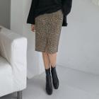 Slit-hem H-line Leopard Skirt