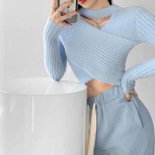 Ribbed Keyhole Crop Sweater
