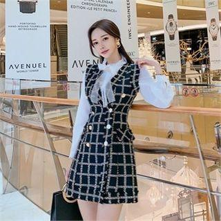 Frilled Lace-trim Blouse With Brooch