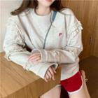 Frilled Loose-fit Sweatshirt / Color-block Shorts