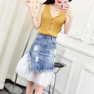 Set: Plain Buttoned Tank Top + Lace Hem A-line Denim Skirt
