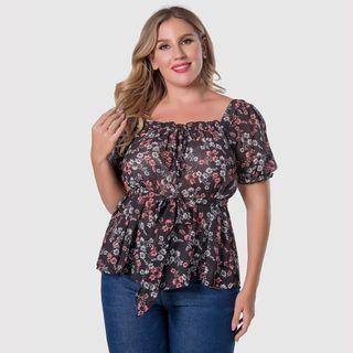 Plus Size Short-sleeve Square Neck Floral Print Blouse