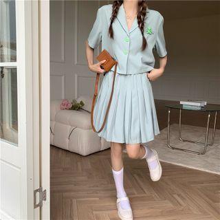 Elbow-sleeve Blazer / Pleated A-line Skirt