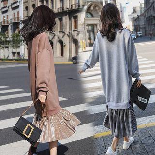 Mock Two-piece Velvet Panel Pleated Midi Dress