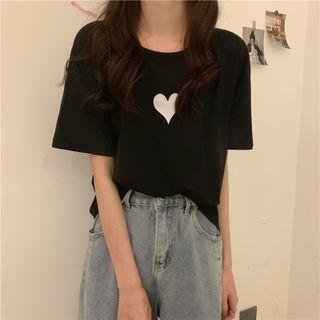 Round Neck Reflective Heart Print Short Sleeve T-shirt