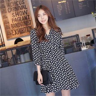 3/4-sleeve Pattern Surplice-wrap Dress