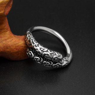 Retro Floral Ring