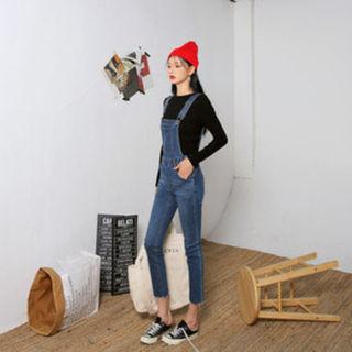 Distressed Slim-fit Jumper Jeans