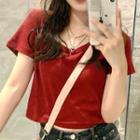 Short-sleeve V-neck Cropped T-shirt Red - One Size