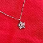 925 Sterling Silver Snowflake Pendant Necklace