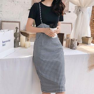 Set: Short-sleeve T-shirt + Suspender Plaid Skirt