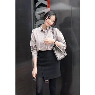 Pocket-front Round-hem Shirt