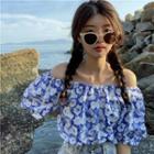 Short-sleeve Off-shoulder Floral Print Top Blue - One Size
