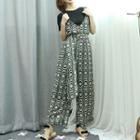 Set: Patterned Wide-leg Jumper Pants With Belt + Short-sleeve T-shirt