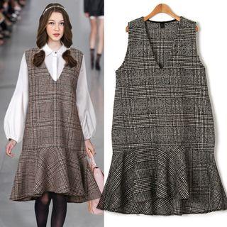 V-neck Ruffle-hem Checked Dress