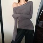 Slit-side Long-sleeved T-shirt