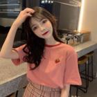 Short-sleeve Lettering T-shirt / Strawberry Embroidered T-shirt