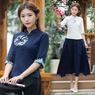 Elbow-sleeve Embroidered Qipao Top