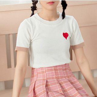 Heart Embroidered Short Sleeve Knit T-shirt