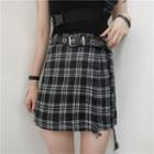 Plaid A-line Skirt / Short-sleeve T-shirt