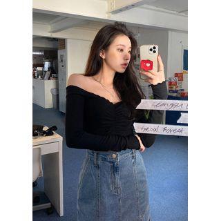 Off-shoulder Lettuce-edge Ruched Top