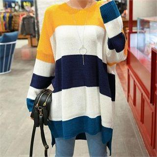 Color-block Dip-back Long Knit Top