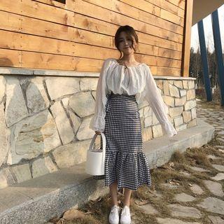 Lace Cuff Long-sleeve Blouse