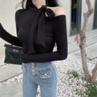 Asymmetrical Ribbon-neckline Crop T-shirt