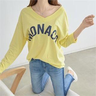 V-neck Long-sleeve Lettering T-shirt