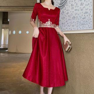Elbow-sleeve Flower Embroidered Glitter Midi Cocktail Dress