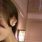 Flower Alloy Earring 1 Pair - Silver Needle - Stud Earrings - White - One Size